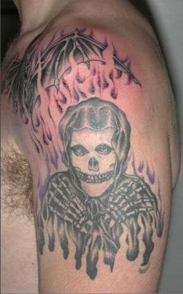 schadel tattoo 502