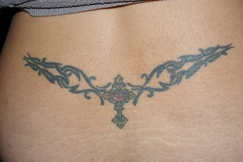 unteren rucken tattoo 571