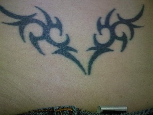 unteren rucken tattoo 591