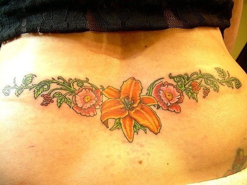 unteren ruecken tattoo 554