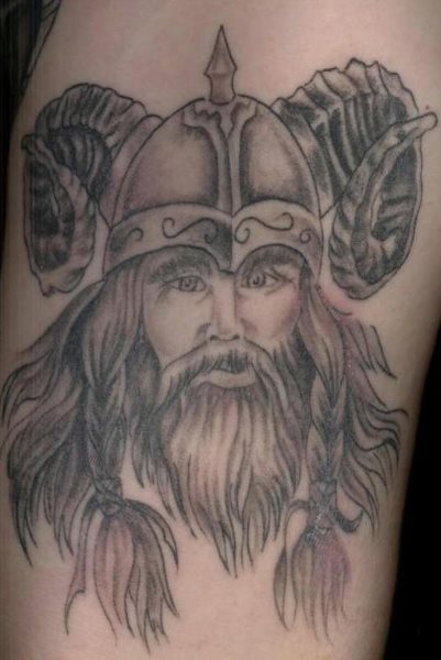 wikinger tattoo 1022