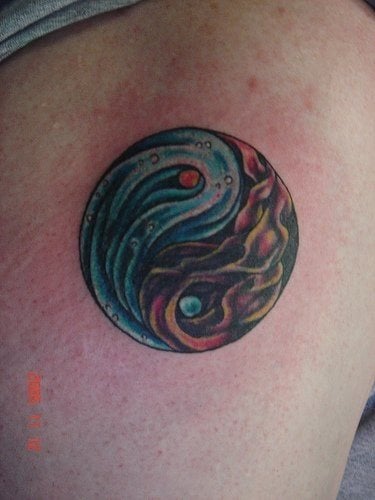 yin und yang tattoo 1026