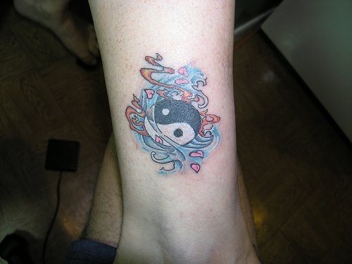 yin und yang tattoo 1041