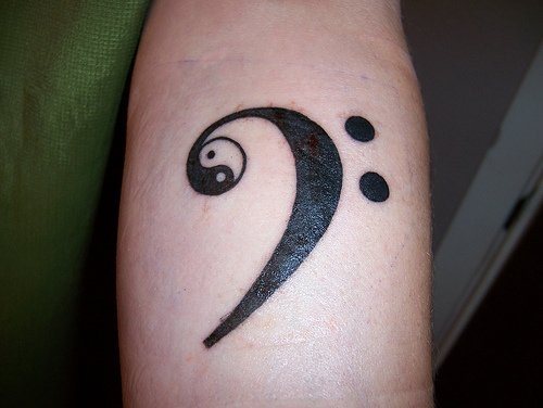 yin und yang tattoo 1042