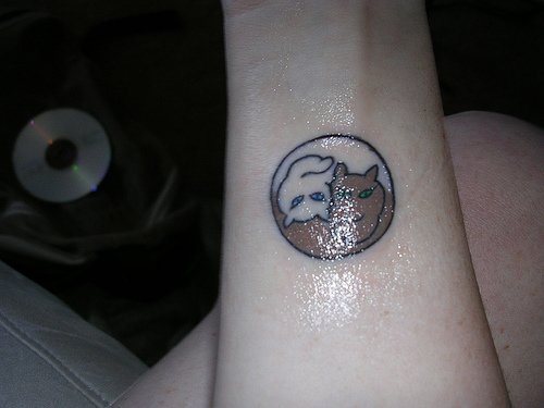 yin und yang tattoo 1043