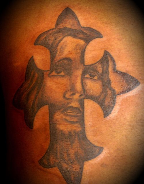 kreuz tattoo 41