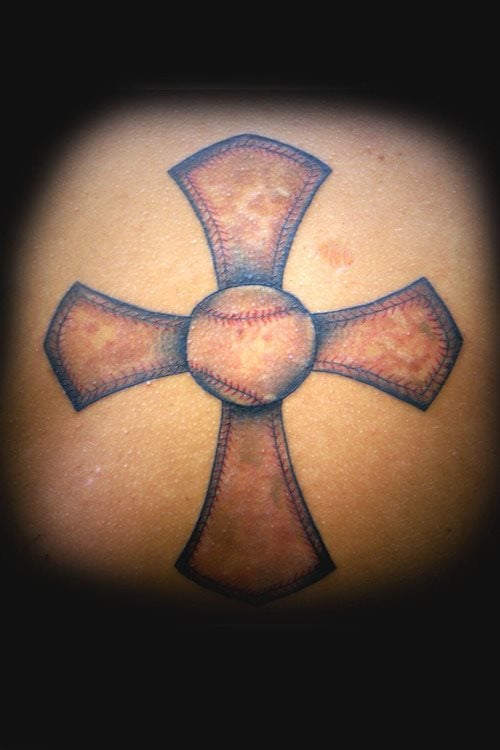 kreuz tattoo 44