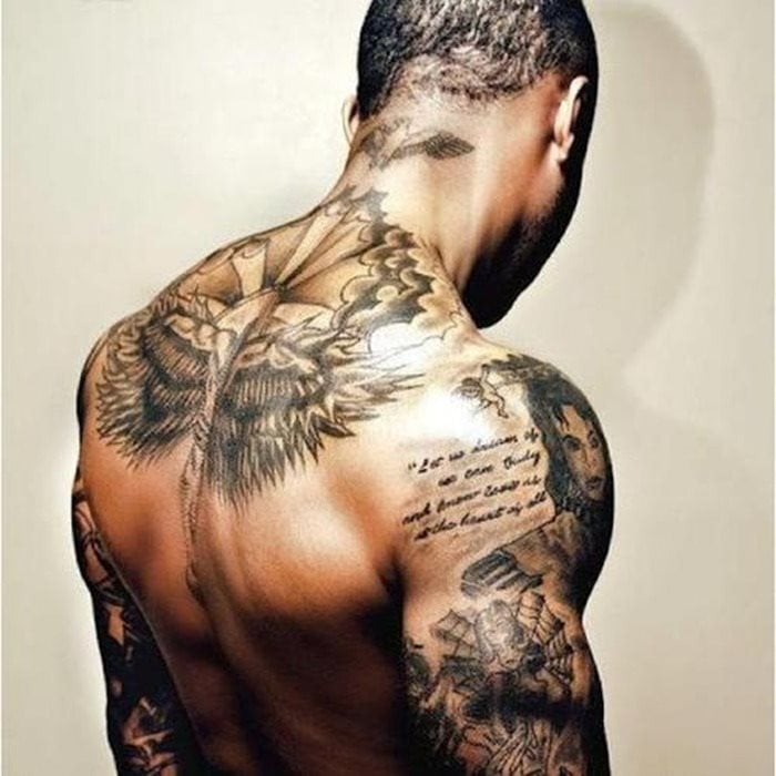 Schulter tattoo mann