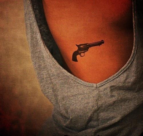 pistole tattoo 20