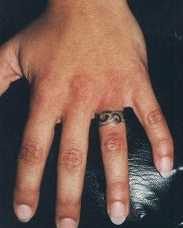 ring tattoo 27