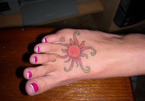 sonne tattoo 02