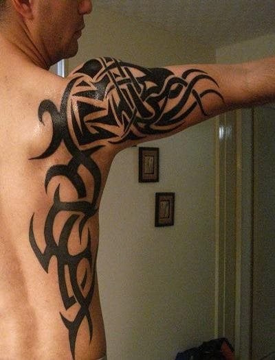 50 Beispiele Fur Grosse Oder Kleine Tribal Tattoos