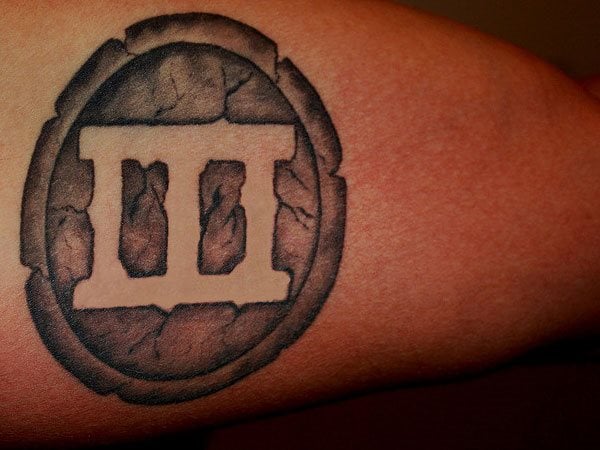 53 Tattoos von Zahlen, Buchstaben und Nummern