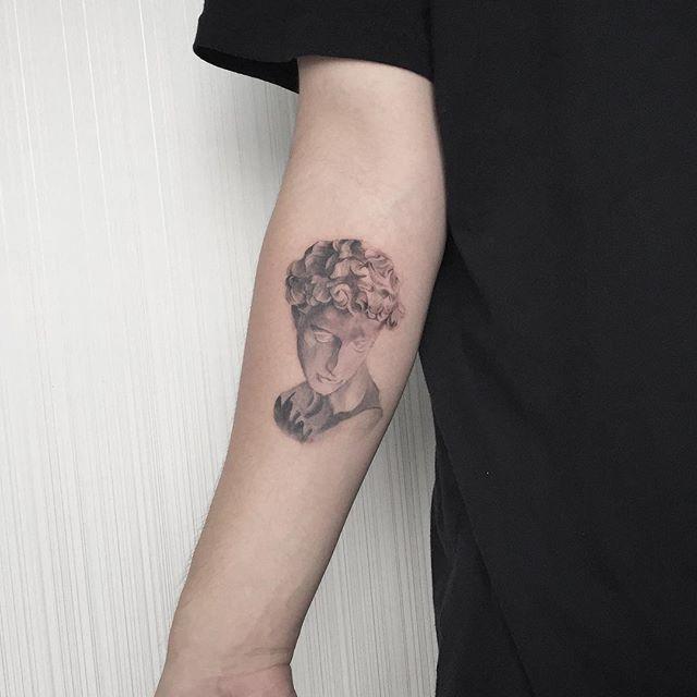 Arm Mann Tattoo 81