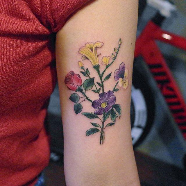 Blumen Tattoo 41