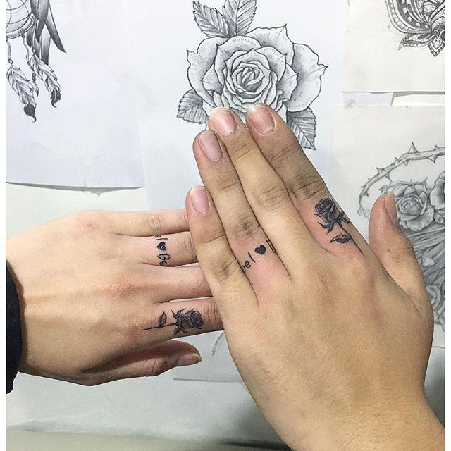 Fingern Tattoo 143