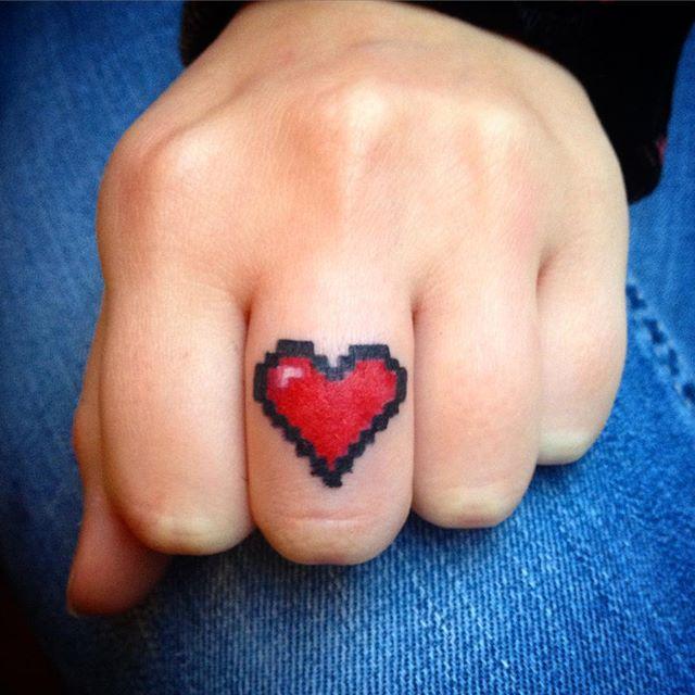 Fingern Tattoo 53
