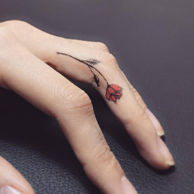 Fingern Tattoo 71