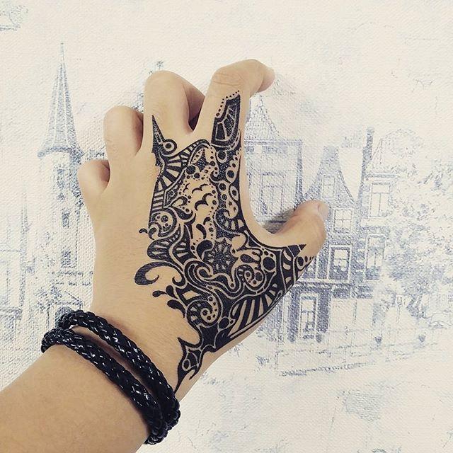 Hand Tattoo 51