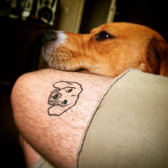 hund tattoo 49