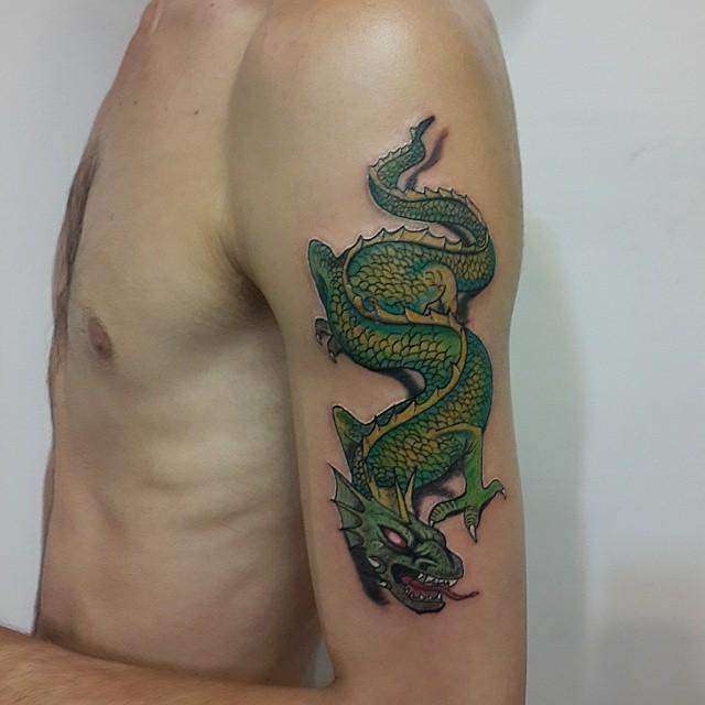 Drache Tattoo 43