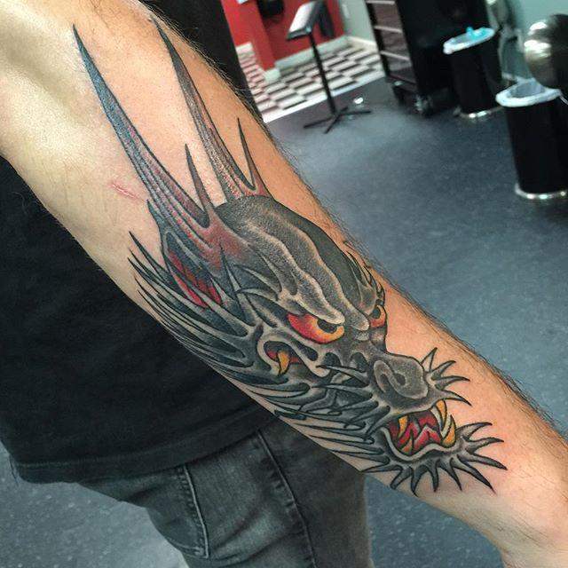 Drache Tattoo 47