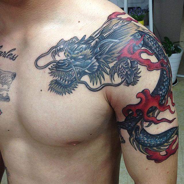 Drache Tattoo 71