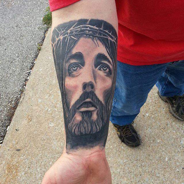 Jesus von Nazaret Tattoo 111