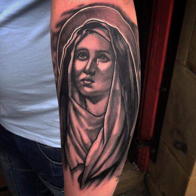 Jungfrau Maria Tattoo 73