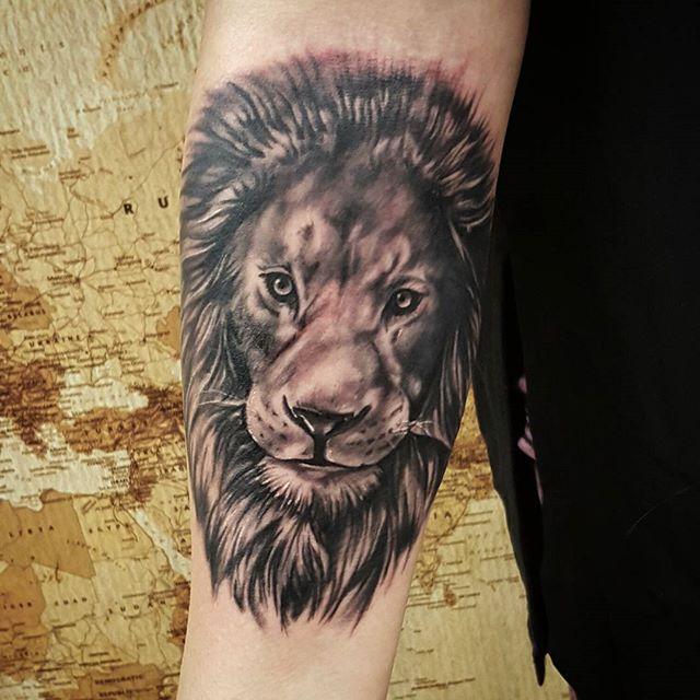 Lowe Tattoo 111