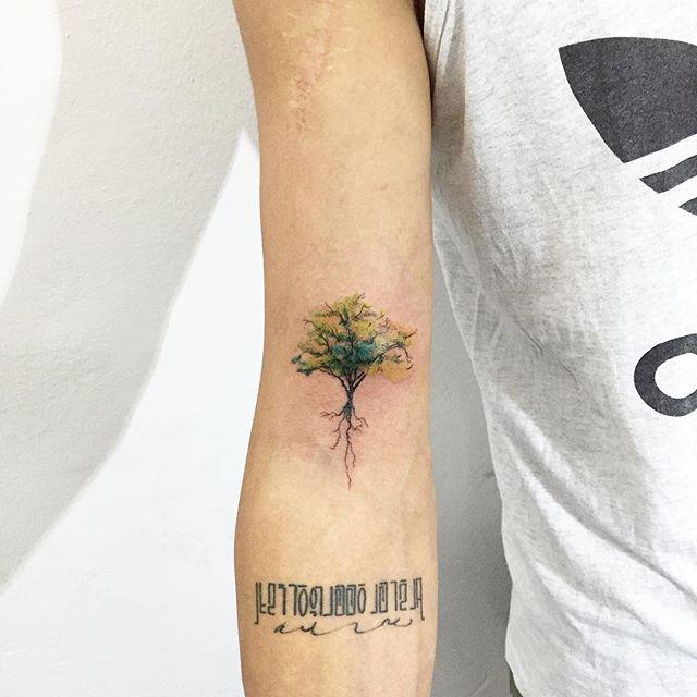 Baum Tattoo 123
