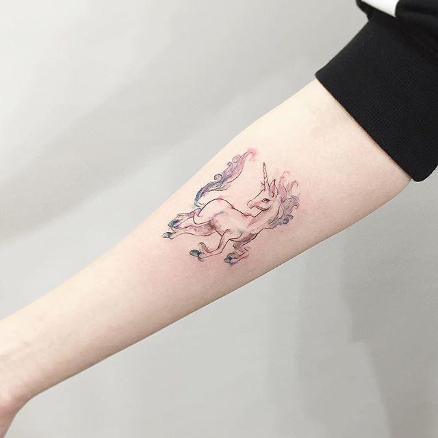 Einhorn Tattoo 129