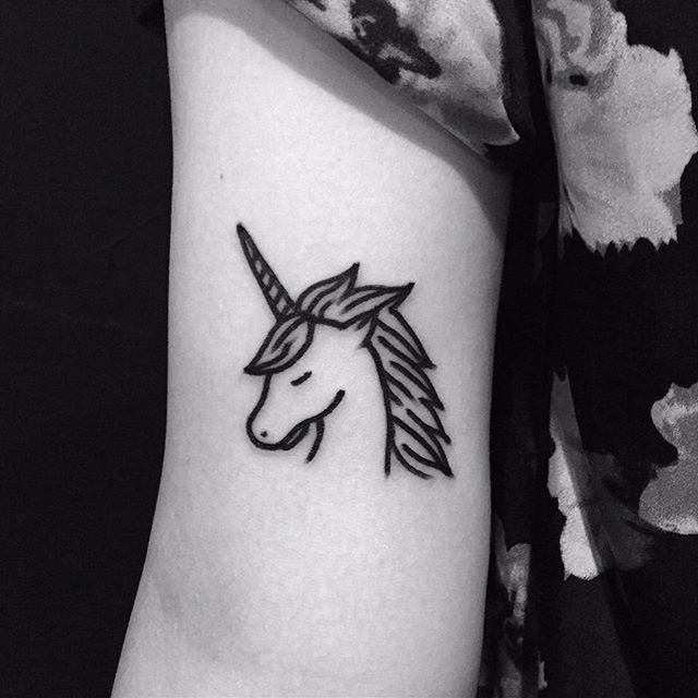 Einhorn Tattoo 73