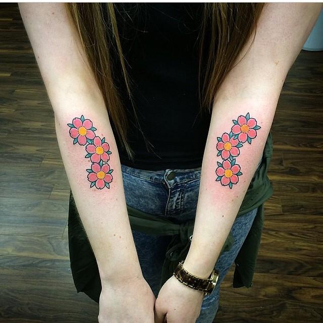 Kirschblute Tattoo 105