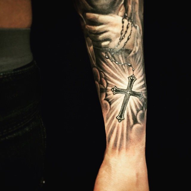 Kreuz Tattoo 127