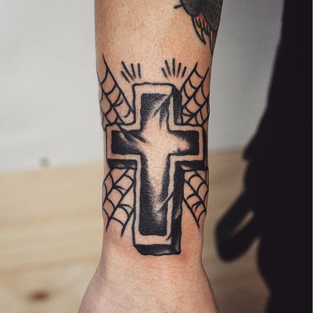 Kreuz Tattoo 59