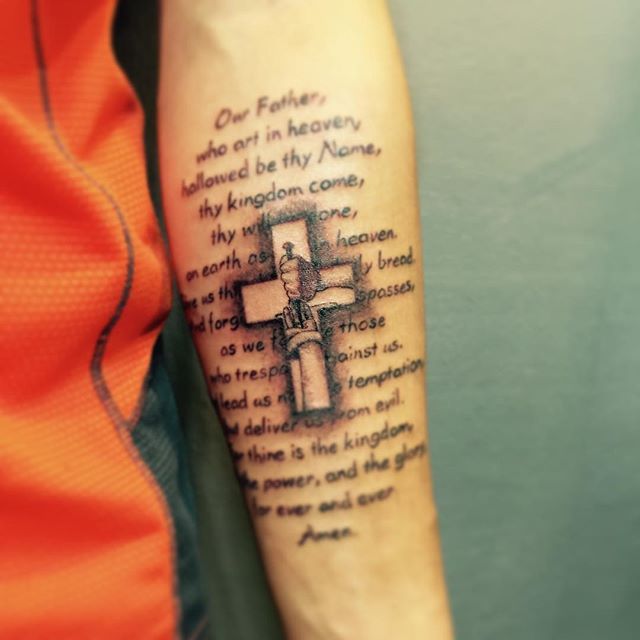 Kreuz Tattoo 93