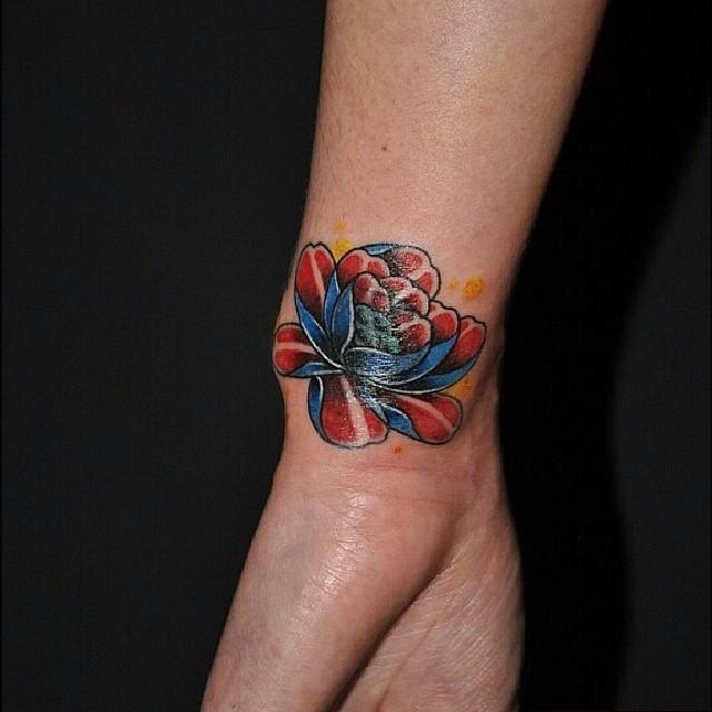 Lotusblume Tattoo 101