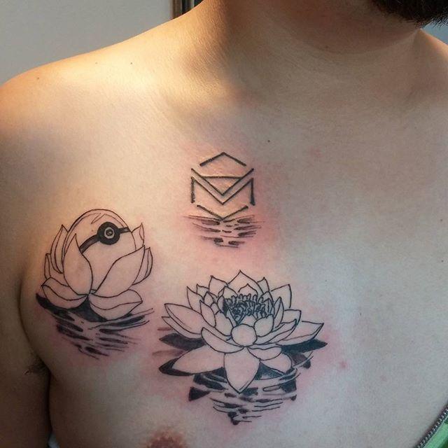 Lotusblume Tattoo 33