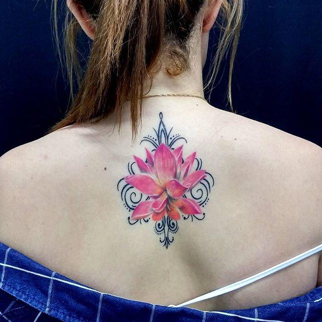 Lotusblume Tattoo 57