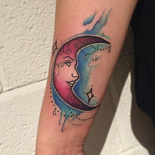 Mond Tattoo 125