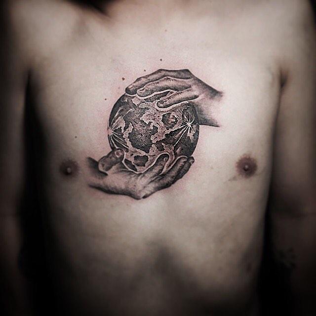 Mond Tattoo 25