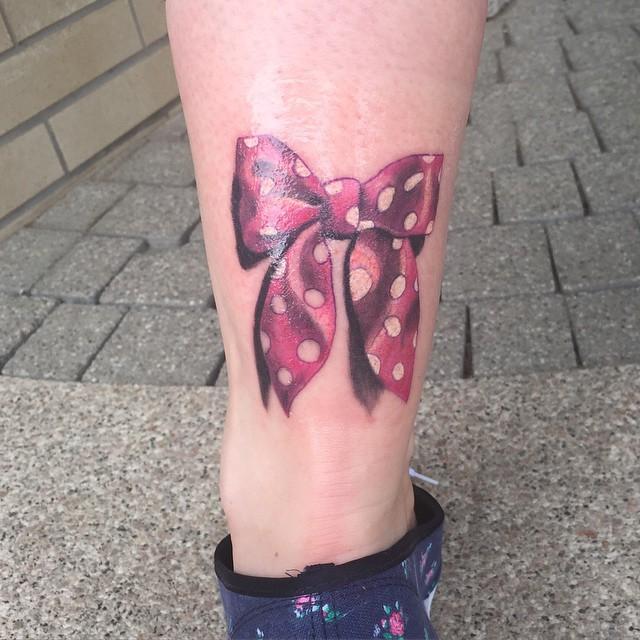 Schleife Tattoo 13