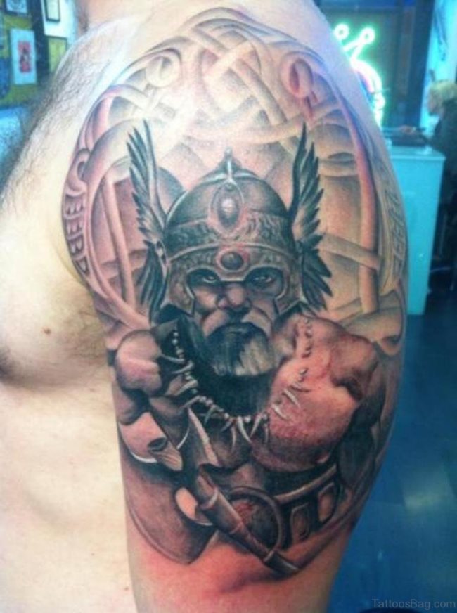 Bedeutung der WikingerTätowierungen 8 Symbole und Götter