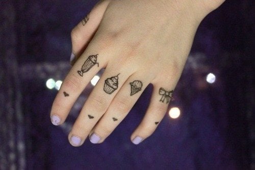 31 tattoo finger bilder