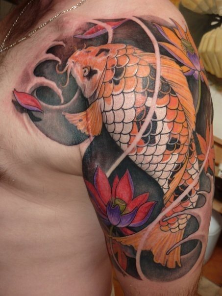Motive für männer rücken tattoo Kleine Tattoos