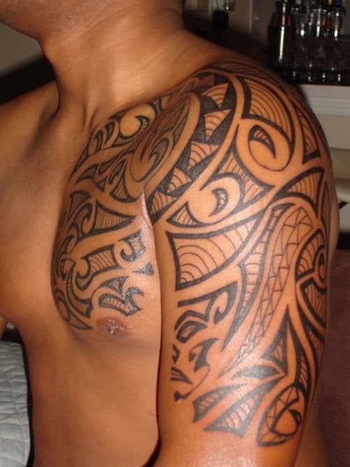 Mann schulter tattoo 54 Männer