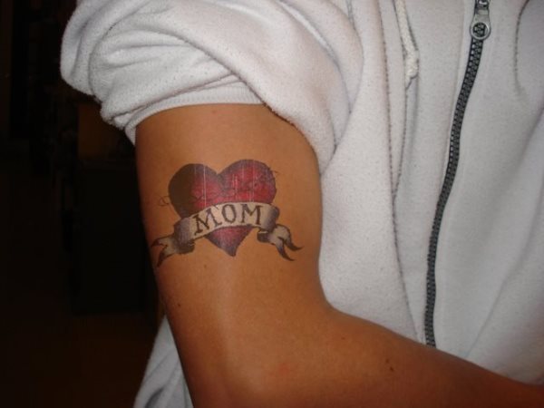 Bild I_Heart_Mom_Tattoo_by_Tw1stedL0gic-9983