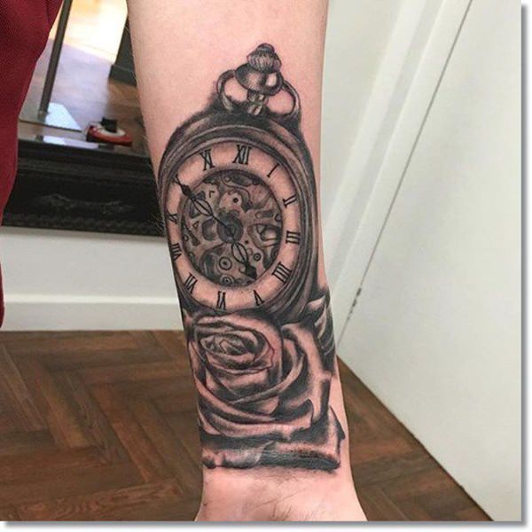 taschenuhr tattoo 125