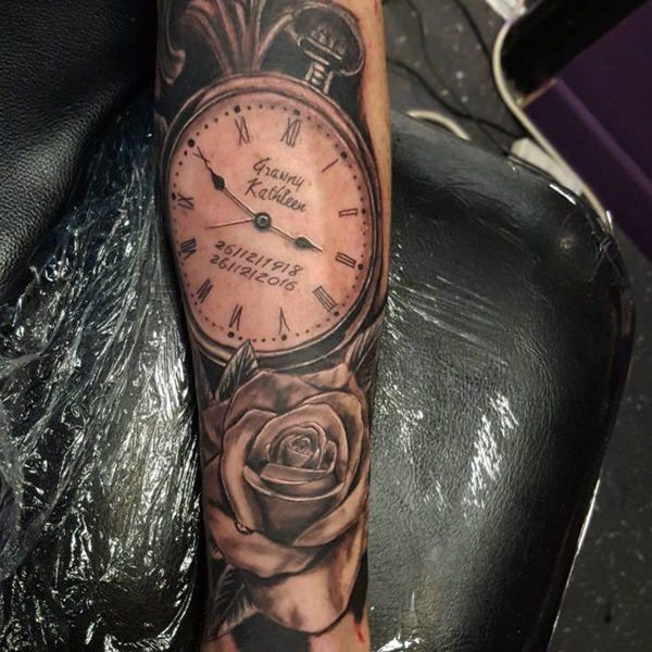 taschenuhr tattoo 21